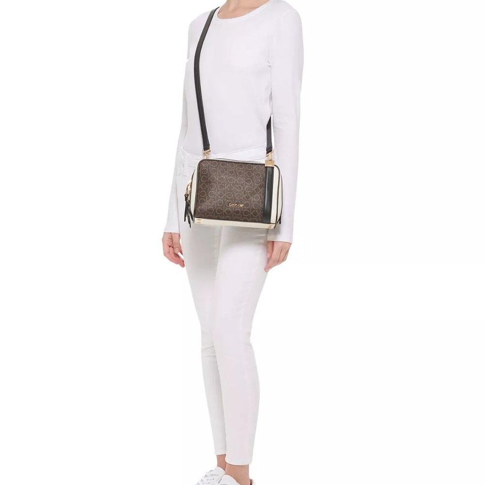 CALVIN KLEIN Collette Signature Crossbody